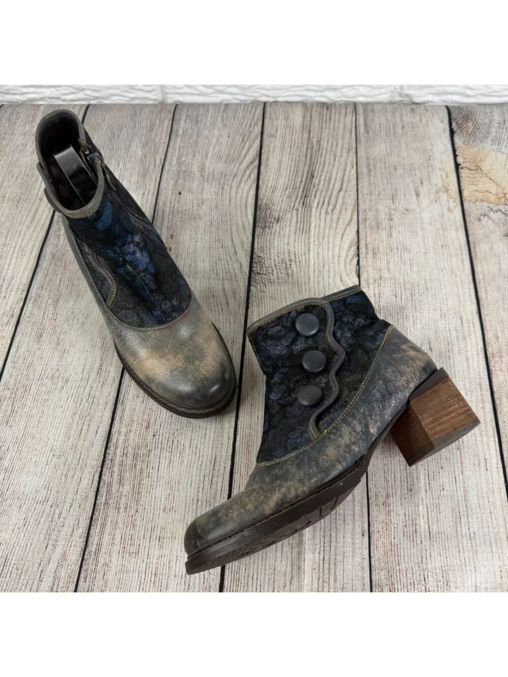L’Artiste by Spring Step Gabory Ankle Boots Distressed Chunky Heel Sz 38 US 7.5